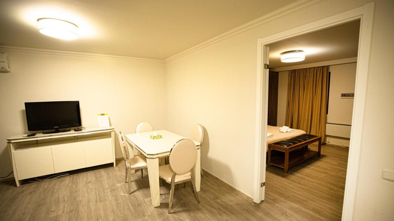 Cross Resort Hotel Erivan Dış mekan fotoğraf