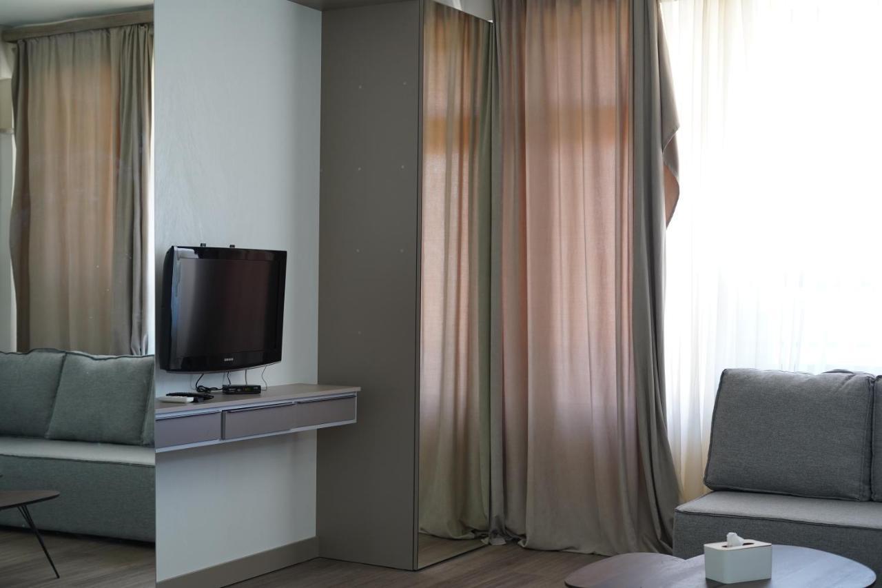 Cross Resort Hotel Erivan Dış mekan fotoğraf