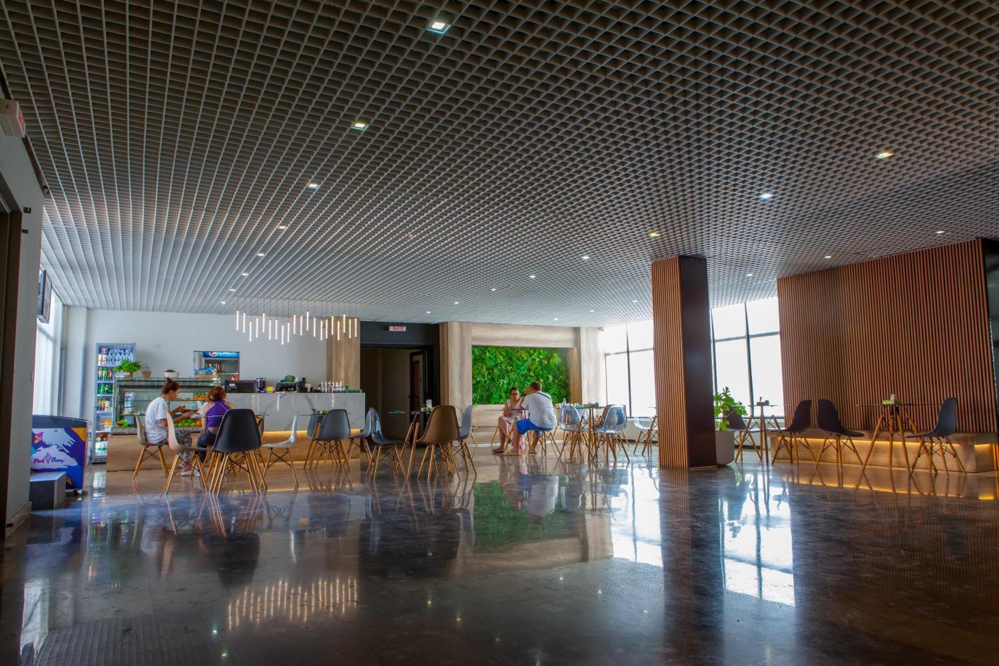 Cross Resort Hotel Erivan Dış mekan fotoğraf